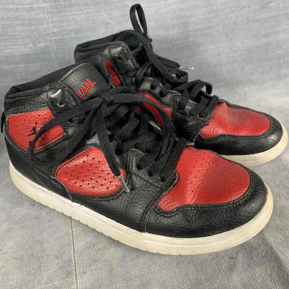 Nike Jordan Shoes Access Black Red White  AV7942-006 Size 2.5Y Youth
